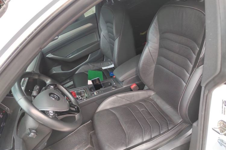 Used Volkswagen FAW-Volkswagen CC 2020 330TSI Glamour Edition China VI Standard Left Front Seat