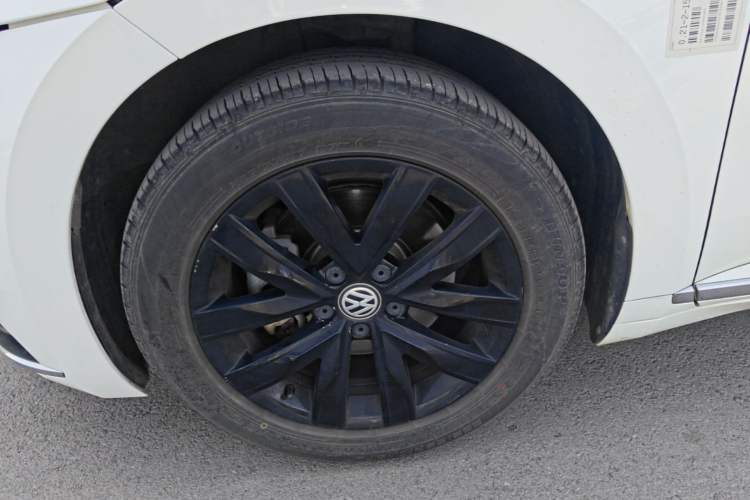 Used Volkswagen FAW-Volkswagen CC 2020 330TSI Huayan Edition China VI Standard Left Front Wheel Hub