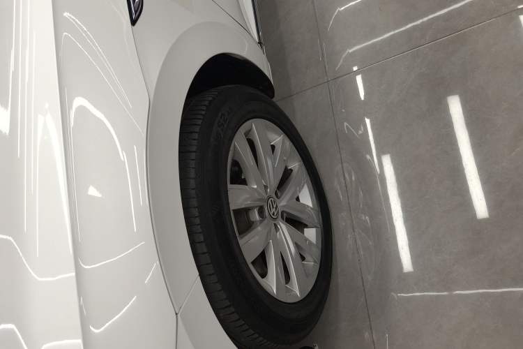 Used Volkswagen FAW-Volkswagen CC 2020 330TSI Huayan Edition China VI Standard Left Front Wheel Hub