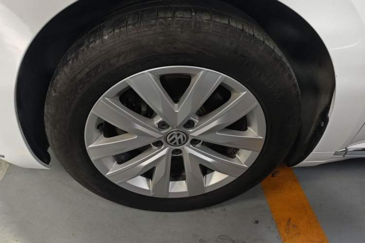 Used Volkswagen FAW-Volkswagen CC 2020 330TSI Huayan Edition China VI Standard Left Front Wheel Hub