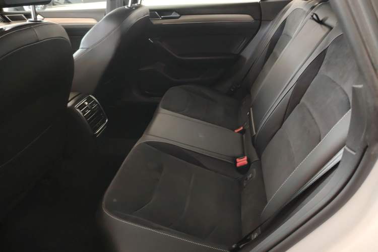 Used Volkswagen FAW-Volkswagen CC 2020 330TSI Huayan Edition China VI Standard Left Rear Seat