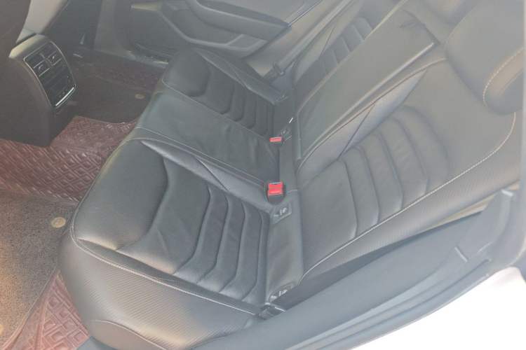 Used Volkswagen FAW-Volkswagen CC 2020 330TSI Glamour Edition China VI Standard Left Rear Seat