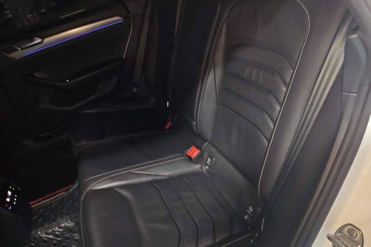 Used Volkswagen FAW-Volkswagen CC 2020 330TSI Glamour Edition China VI Standard Left Rear Seat