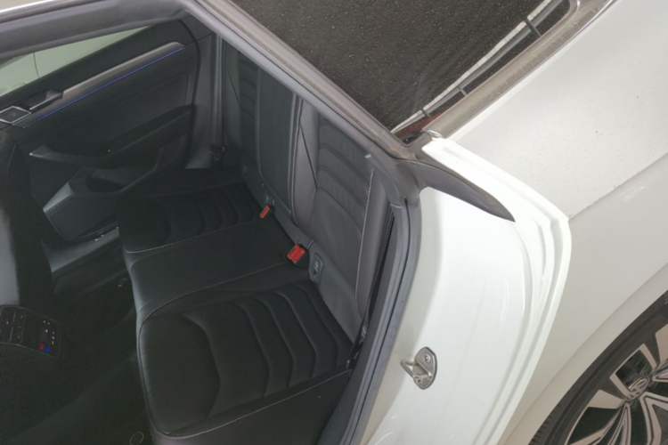 Used Volkswagen FAW-Volkswagen CC 2020 330TSI Glamour Edition China VI Standard Left Rear Seat