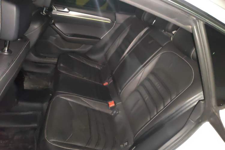Used Volkswagen FAW-Volkswagen CC 2020 330TSI Glamour Edition China VI Standard Left Rear Seat