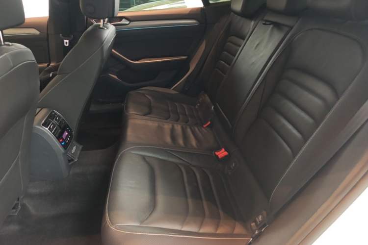 Used Volkswagen FAW-Volkswagen CC 2020 330TSI Glamour Edition China VI Standard Left Rear Seat