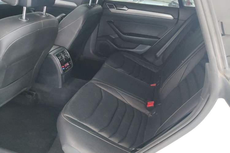 Used Volkswagen FAW-Volkswagen CC 2020 330TSI Glamour Edition China VI Standard Left Rear Seat