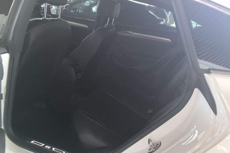 Used Volkswagen FAW-Volkswagen CC 2020 330TSI Glamour Edition China VI Standard Left Rear Seat