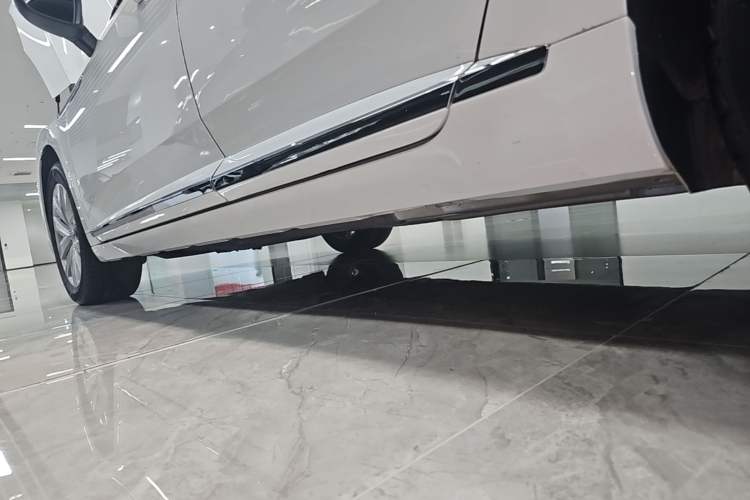 Used Volkswagen FAW-Volkswagen CC 2020 330TSI Huayan Edition China VI Standard Left Side Sill