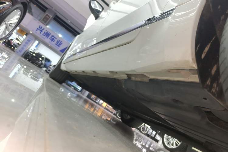 Used Volkswagen FAW-Volkswagen CC 2020 330TSI Huayan Edition China VI Standard Left Side Sill