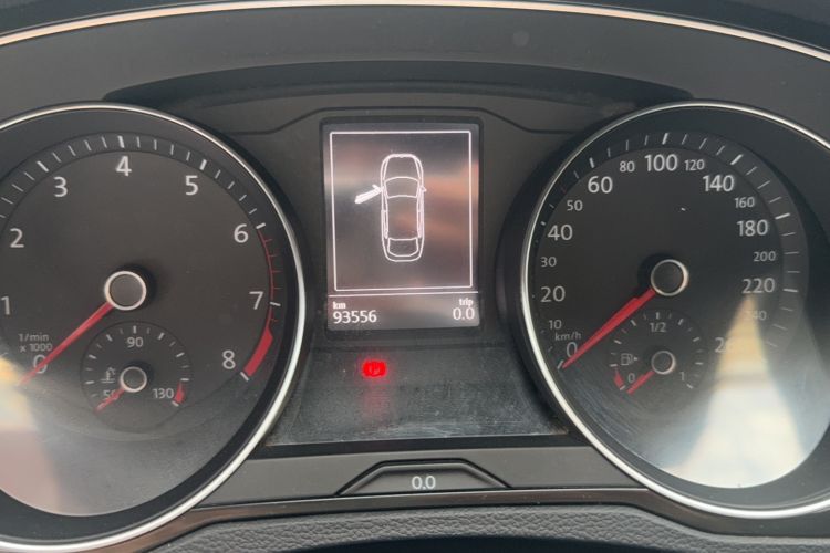Used Volkswagen FAW-Volkswagen CC 2020 330TSI Huayan Edition China VI Standard Odometer Close Up