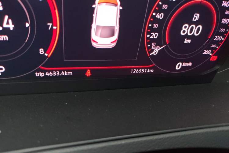 Used Volkswagen FAW-Volkswagen CC 2020 330TSI Glamour Edition China VI Standard Odometer Close Up