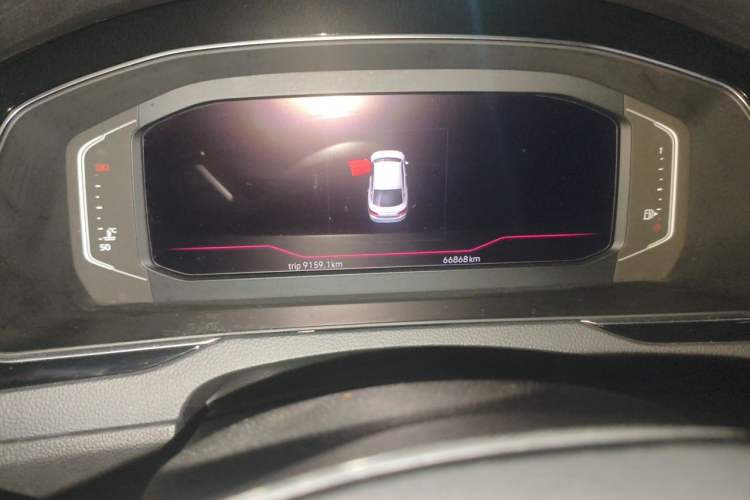 Used Volkswagen FAW-Volkswagen CC 2020 330TSI Glamour Edition China VI Standard Odometer Close Up