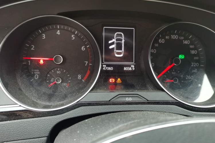 Used Volkswagen FAW-Volkswagen CC 2020 330TSI Huayan Edition China VI Standard Odometer Close Up