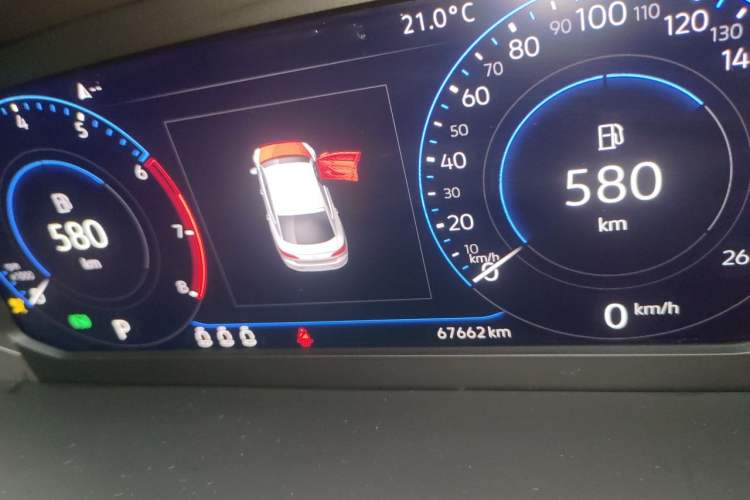 Used Volkswagen FAW-Volkswagen CC 2020 330TSI Glamour Edition China VI Standard Odometer Close Up