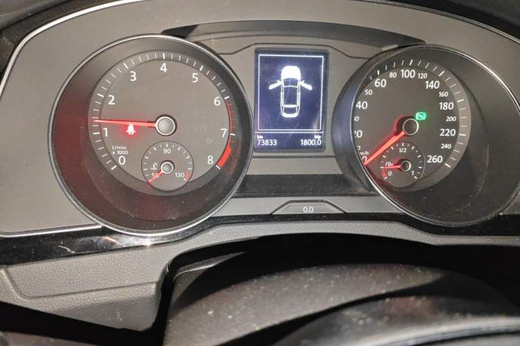 Used Volkswagen FAW-Volkswagen CC 2020 330TSI Huayan Edition China VI Standard Odometer Close Up