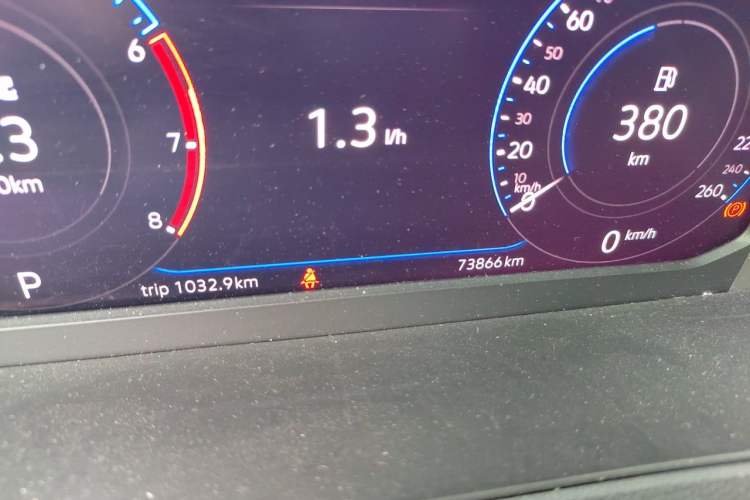 Used Volkswagen FAW-Volkswagen CC 2020 330TSI Glamour Edition China VI Standard Odometer Close Up