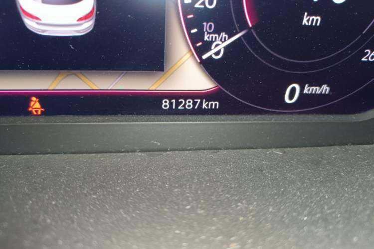 Used Volkswagen FAW-Volkswagen CC 2020 330TSI Glamour Edition China VI Standard Odometer Close Up