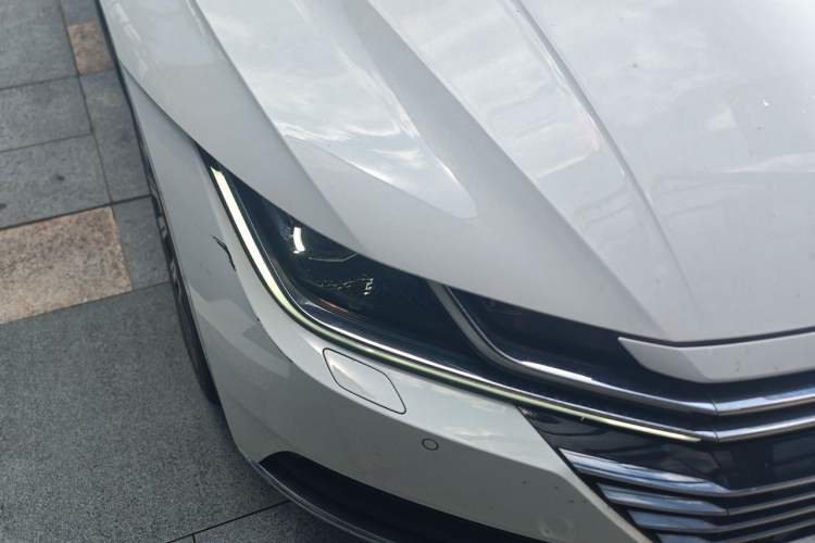 Used Volkswagen FAW-Volkswagen CC 2020 330TSI Glamour Edition China VI Standard Right Front Headlight