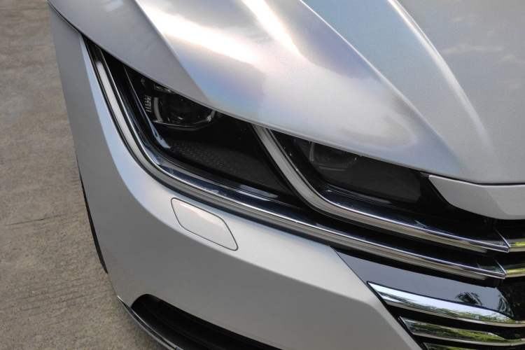 Used Volkswagen FAW-Volkswagen CC 2020 330TSI Glamour Edition China VI Standard Right Front Headlight