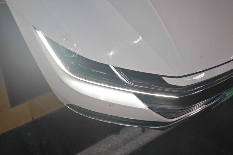 Used Volkswagen FAW-Volkswagen CC 2020 330TSI Huayan Edition China VI Standard Right Front Headlight
