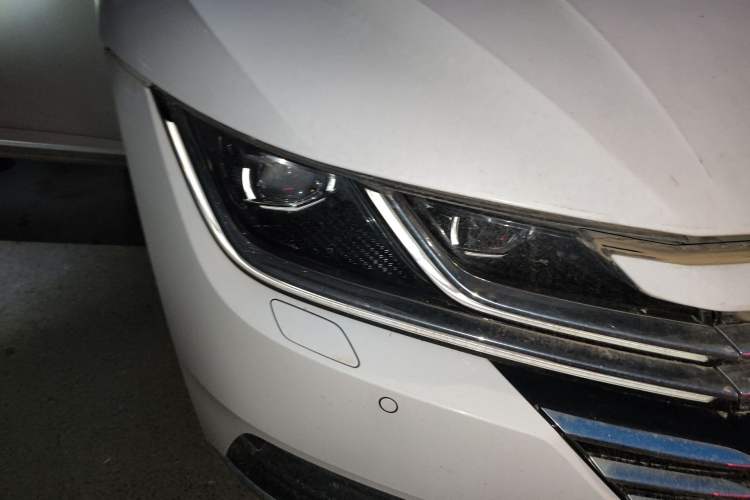 Used Volkswagen FAW-Volkswagen CC 2020 330TSI Glamour Edition China VI Standard Right Front Headlight