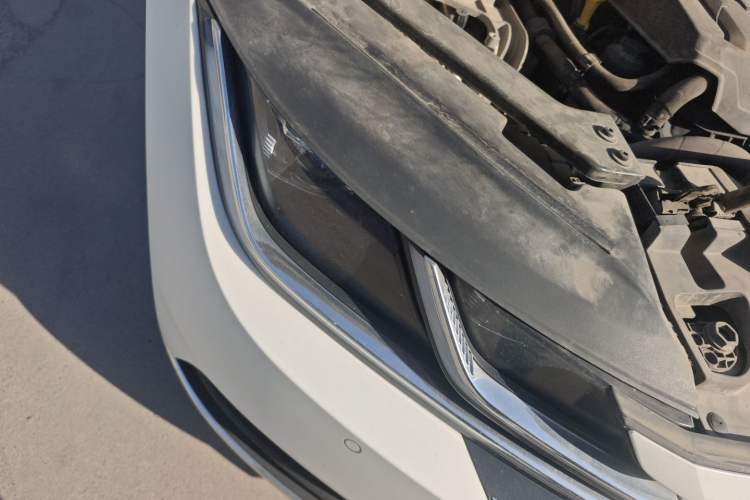 Used Volkswagen FAW-Volkswagen CC 2020 330TSI Huayan Edition China VI Standard Right Front Headlight