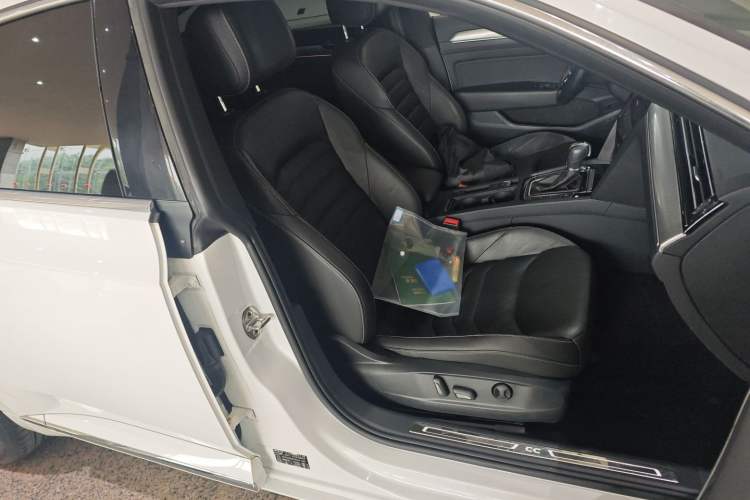 Used Volkswagen FAW-Volkswagen CC 2020 330TSI Glamour Edition China VI Standard Right Front Seat