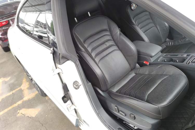 Used Volkswagen FAW-Volkswagen CC 2020 330TSI Glamour Edition China VI Standard Right Front Seat