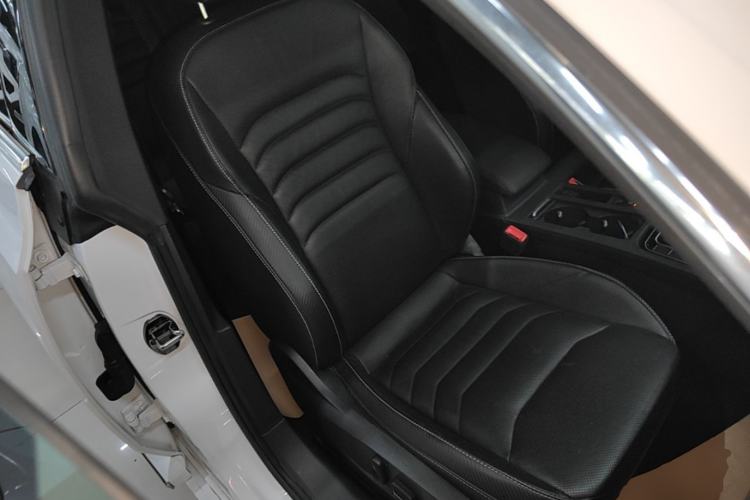 Used Volkswagen FAW-Volkswagen CC 2020 330TSI Glamour Edition China VI Standard Right Front Seat