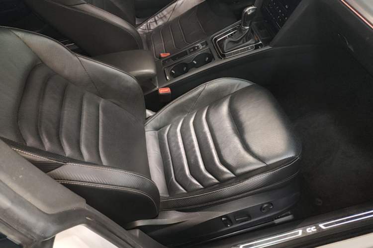 Used Volkswagen FAW-Volkswagen CC 2020 330TSI Glamour Edition China VI Standard Right Front Seat