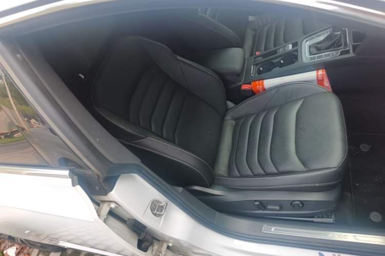 Used Volkswagen FAW-Volkswagen CC 2020 330TSI Glamour Edition China VI Standard Right Front Seat