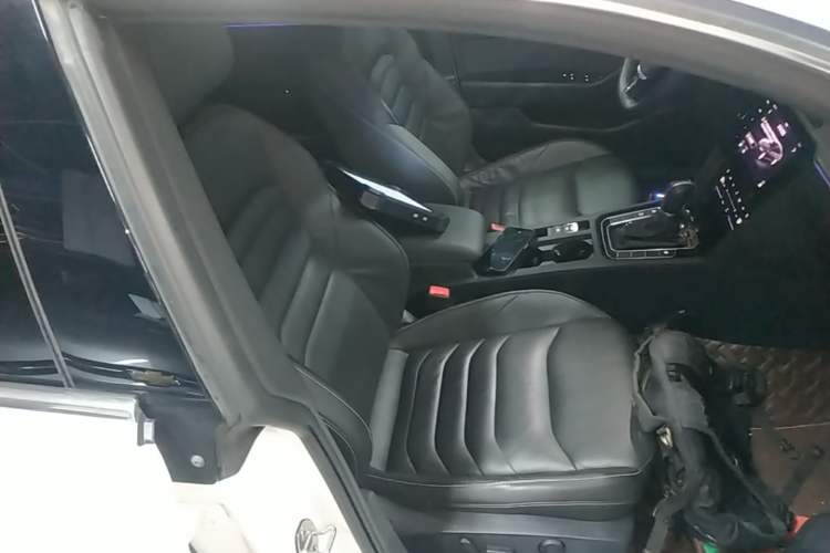 Used Volkswagen FAW-Volkswagen CC 2020 330TSI Glamour Edition China VI Standard Right Front Seat