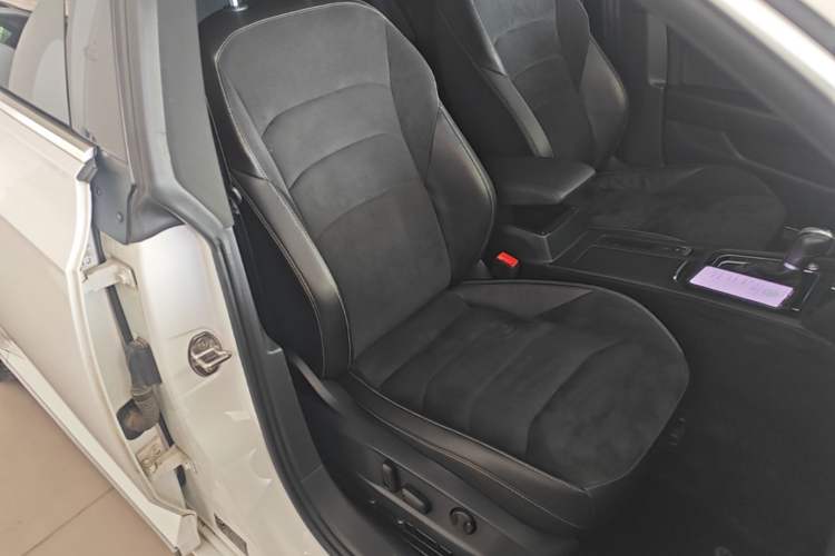 Used Volkswagen FAW-Volkswagen CC 2020 330TSI Huayan Edition China VI Standard Right Front Seat