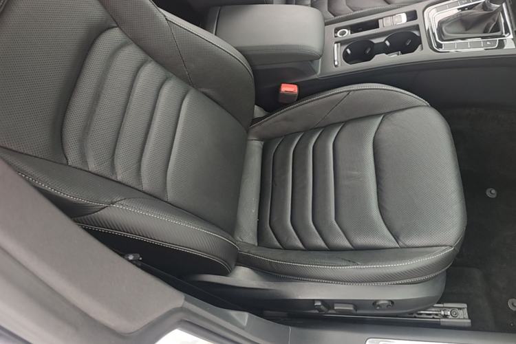 Used Volkswagen FAW-Volkswagen CC 2020 330TSI Glamour Edition China VI Standard Right Front Seat