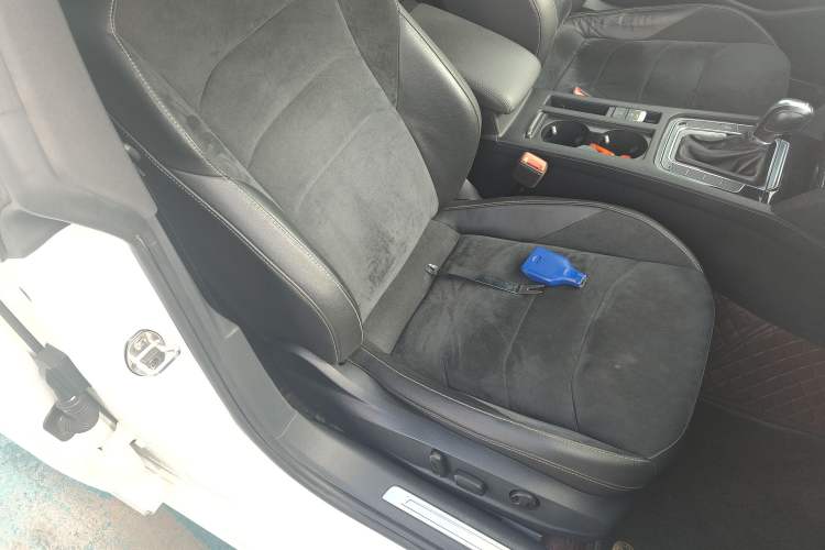 Used Volkswagen FAW-Volkswagen CC 2020 330TSI Huayan Edition China VI Standard Right Front Seat