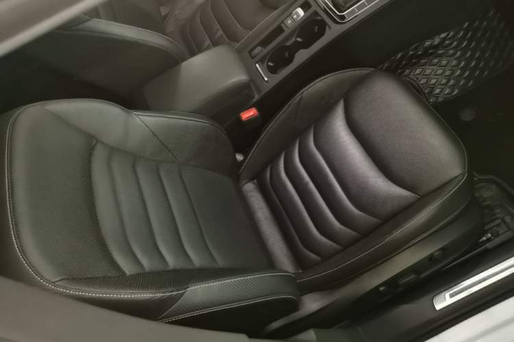Used Volkswagen FAW-Volkswagen CC 2020 330TSI Glamour Edition China VI Standard Right Front Seat
