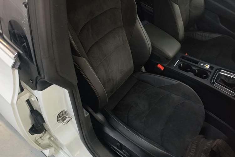 Used Volkswagen FAW-Volkswagen CC 2020 330TSI Huayan Edition China VI Standard Right Front Seat