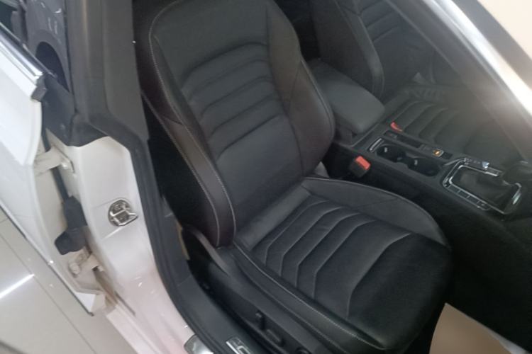 Used Volkswagen FAW-Volkswagen CC 2020 330TSI Glamour Edition China VI Standard Right Front Seat