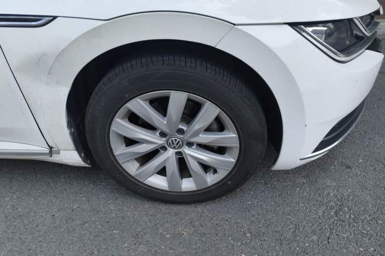 Used Volkswagen FAW-Volkswagen CC 2020 330TSI Huayan Edition China VI Standard Right Front Wheel Hub