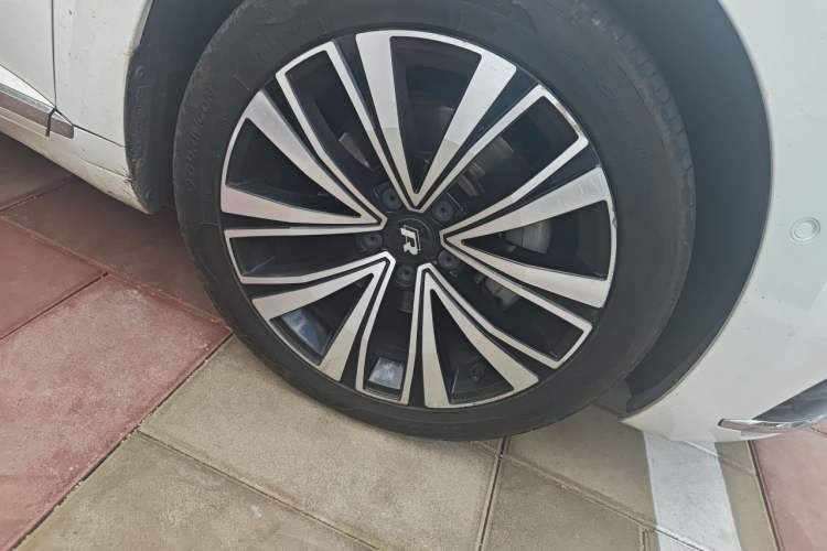 Used Volkswagen FAW-Volkswagen CC 2020 330TSI Glamour Edition China VI Standard Right Front Wheel Hub