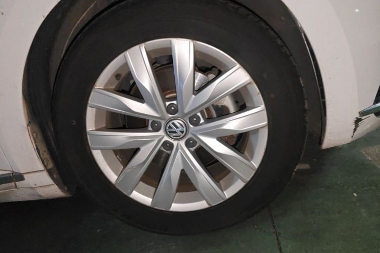 Used Volkswagen FAW-Volkswagen CC 2020 330TSI Huayan Edition China VI Standard Right Front Wheel Hub