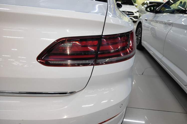 Used Volkswagen FAW-Volkswagen CC 2020 330TSI Glamour Edition China VI Standard Right Rear Taillight