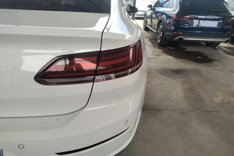 Used Volkswagen FAW-Volkswagen CC 2020 330TSI Glamour Edition China VI Standard Right Rear Taillight