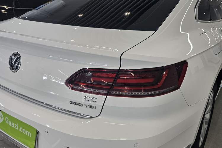 Used Volkswagen FAW-Volkswagen CC 2020 330TSI Huayan Edition China VI Standard Right Rear Taillight