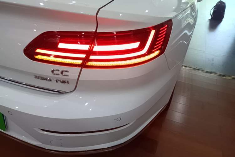 Used Volkswagen FAW-Volkswagen CC 2020 330TSI Glamour Edition China VI Standard Right Rear Taillight