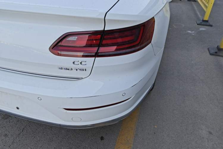 Used Volkswagen FAW-Volkswagen CC 2020 330TSI Huayan Edition China VI Standard Right Rear Taillight