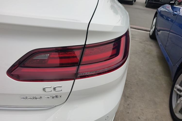 Used Volkswagen FAW-Volkswagen CC 2020 330TSI Glamour Edition China VI Standard Right Rear Taillight