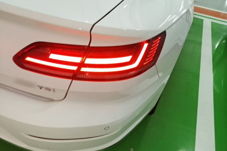 Used Volkswagen FAW-Volkswagen CC 2020 330TSI Glamour Edition China VI Standard Right Rear Taillight