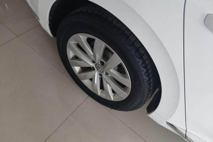 Used Volkswagen FAW-Volkswagen CC 2020 330TSI Huayan Edition China VI Standard Right Rear Wheel Hub